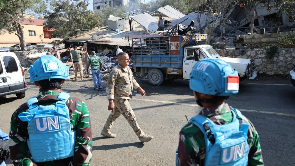 UN peacekeepers say Israeli forces fired on them in southern Lebanon 