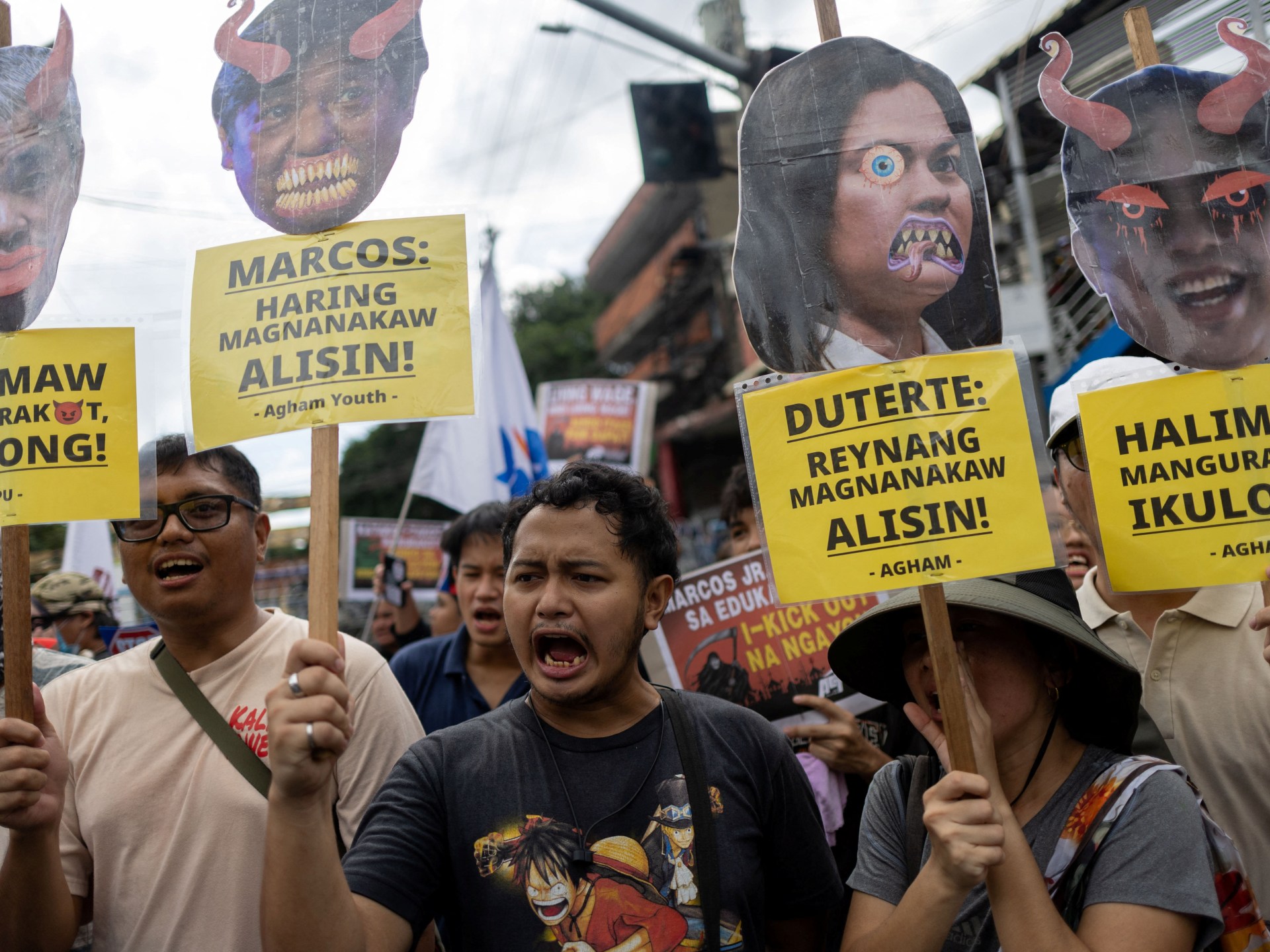 Philippines ministers resign as flood scandal reaches presidential palace 