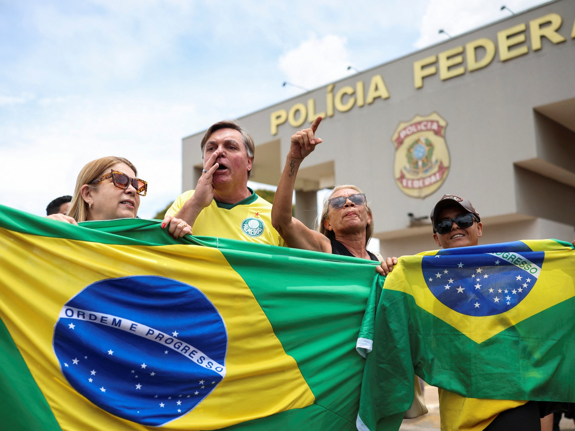 Brazil’s Supreme Court orders Jair Bolsonaro to begin prison sentence 