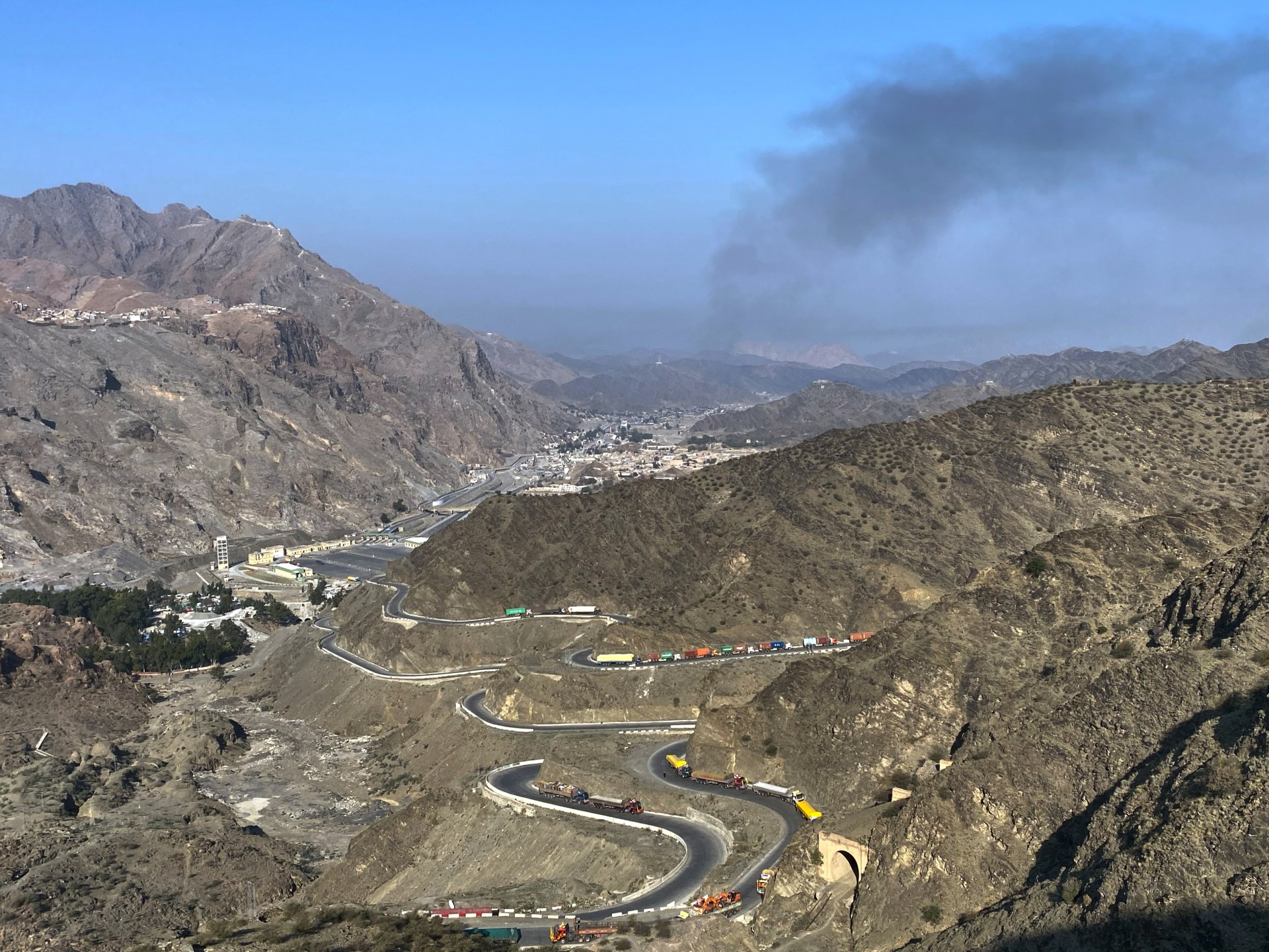 Pakistan, Afghanistan hold talks in China to end months of conflict 