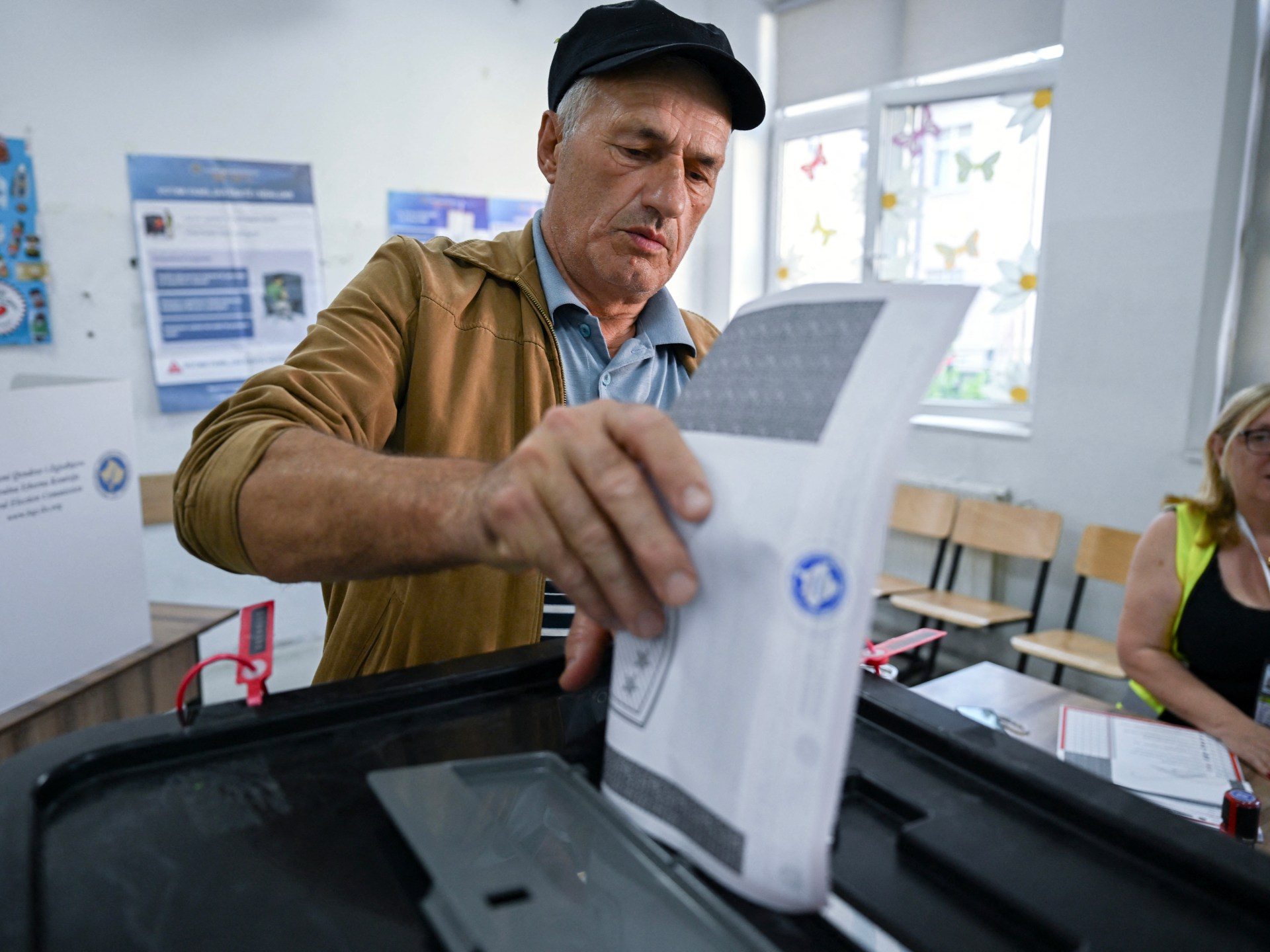 Kosovo votes again amid political deadlock, seeking EU and NATO progress 